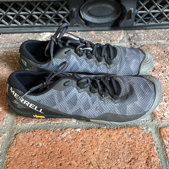 Merrell Women's Vapor Glove Barefoot Running Shoes Black/Silver EUC! SZ 7.5 38 - Picture 2 of 6